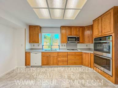 Main picture of 8400 Nandina Way