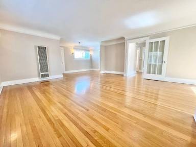 Main picture of 129 Grand Ave