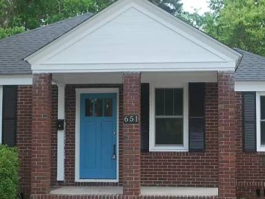 Main picture of 651 Savannah Hwy