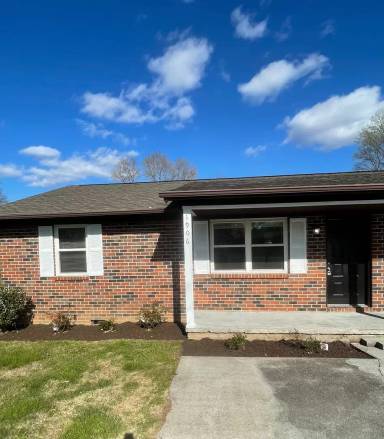 Main picture of 1902 Meadowview Ln