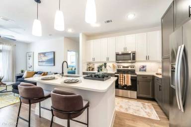 Main picture of Lenox Maplewood I