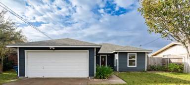 Main picture of 329 Yorktown Blvd