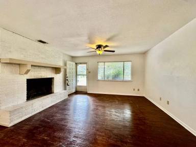 Main picture of 1448B Harper Rd