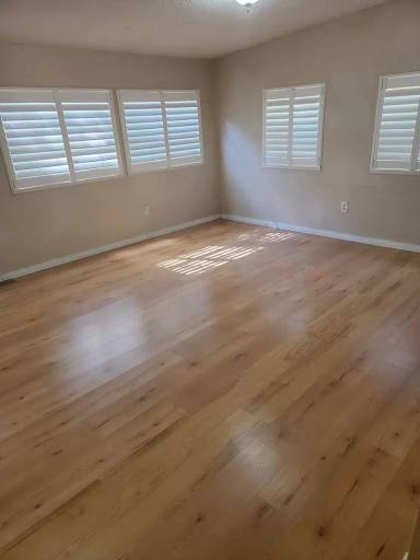 Main picture of 4075 E Lake Park Dr