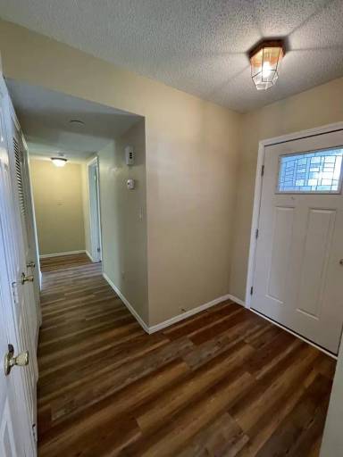 Main picture of 104 Bayer Ct