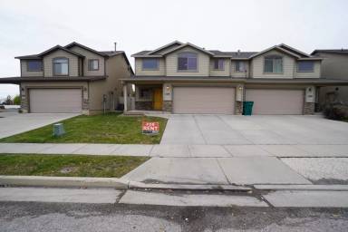 Main picture of 1517 N 25 E