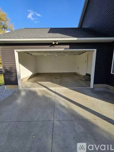 Main picture of 3997 Cox Rd