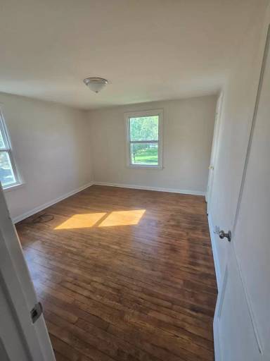 Main picture of 2703-2705 Eakin Rd