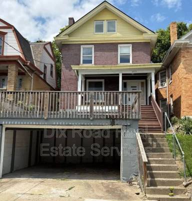 Main picture of 2215 McGregor Pl