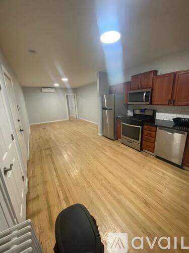 Main picture of 285 Washington Ave