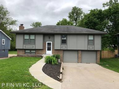 Main picture of 107 E Blue Ridge Blvd