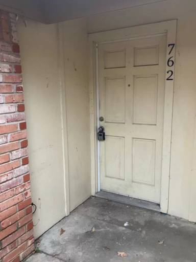 Main picture of 762 E Pecan St
