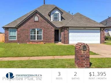 Main picture of 1524 S Narcissus Pl