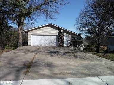 Main picture of 3976 Glenview Ave