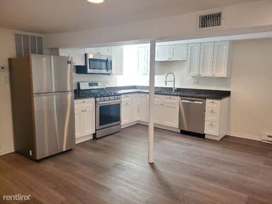 Main picture of 2139 W Belmont Ave
