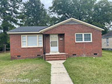 Main picture of 521 Magnolia Dr