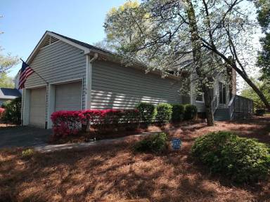 Main picture of 106 Pebble Ridge Ln