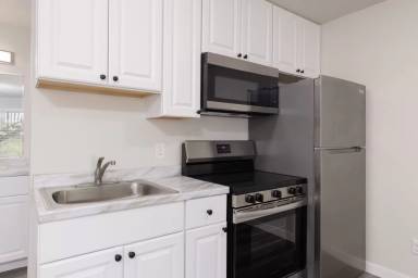 Main picture of 580 Mesa Blvd