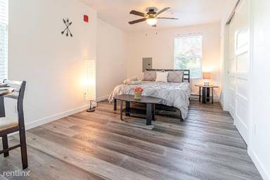 Main picture of 76 Douglass St