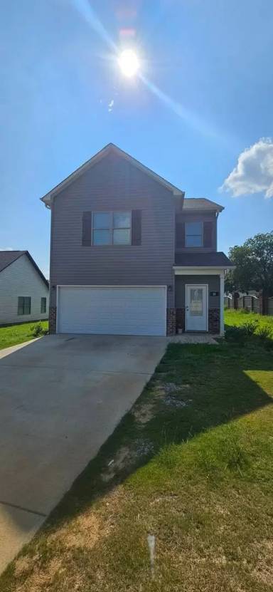 Main picture of 20 Cole Ln