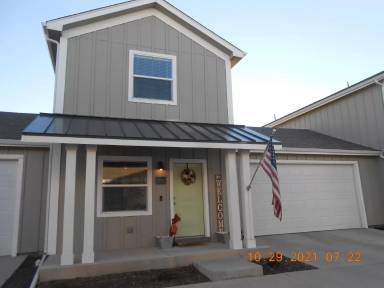 Main picture of 4070 Sveta Ln