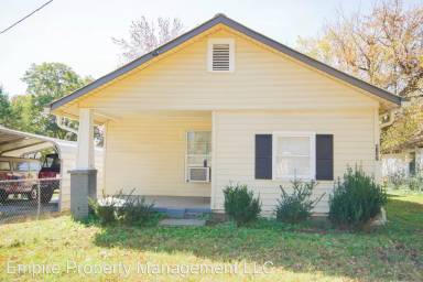 Main picture of 5122 Main Dr