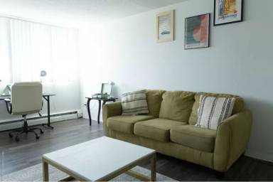 Main picture of 7710 Penn Ave S