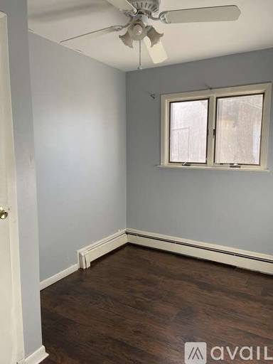 Main picture of 8 Raleigh Rd