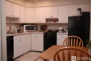 Main picture of 360 E Northwood Ave