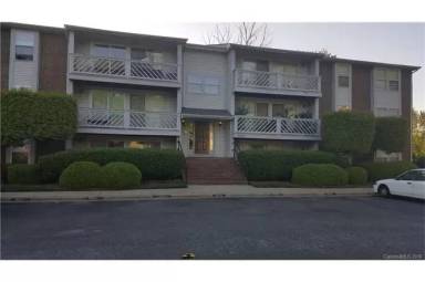 Main picture of 9521 Shannon Green Dr