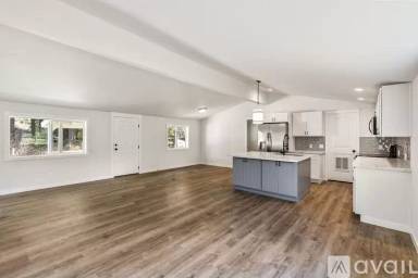 Main picture of 9421 Tilley Rd S