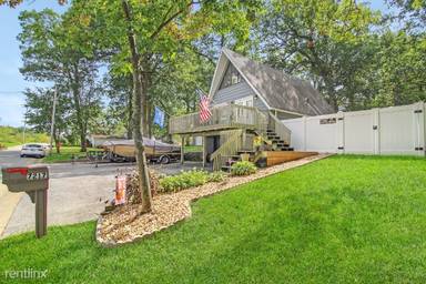 Main picture of 7217 W 136th Pl
