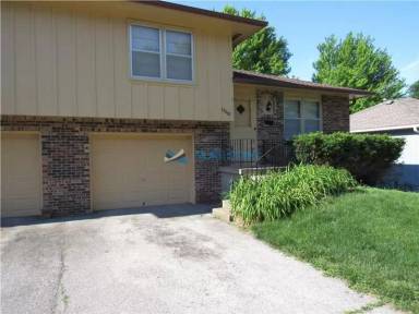Main picture of 13207 W 94th St