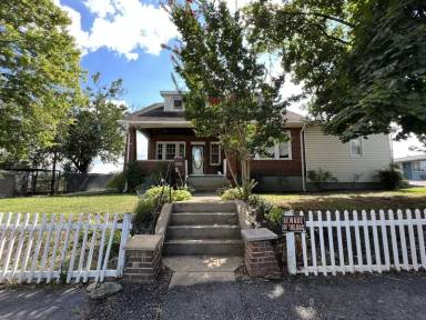 Main picture of 3571 Winchester Ave