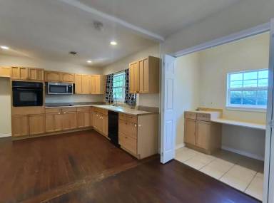 Main picture of 2317 Live Oak St