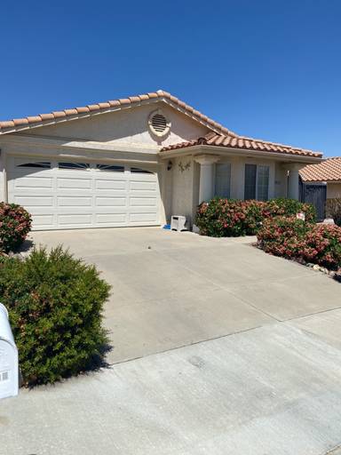 Main picture of 28271 Avenida Francesca