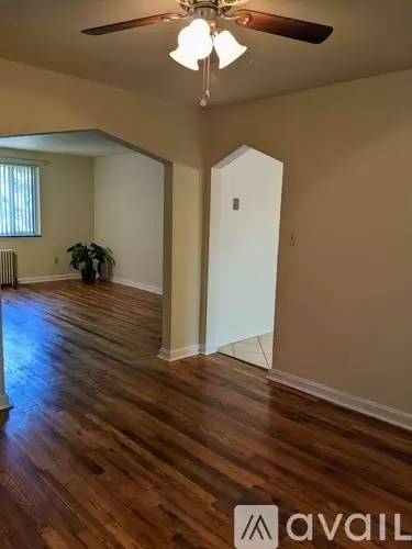 Main picture of 5928 Belmont Ave
