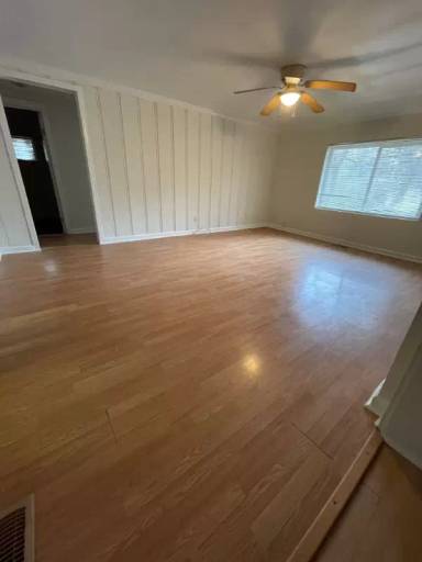 Main picture of 7800 Churchill Dr