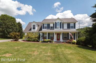 Main picture of 834 Garners Landing Blvd
