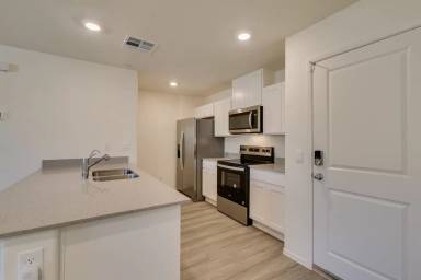 Main picture of 7375 Hayes Harbor Ct