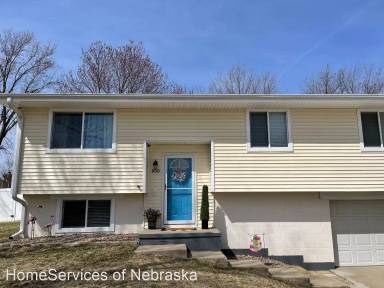 Main picture of 800 Prairie Ct