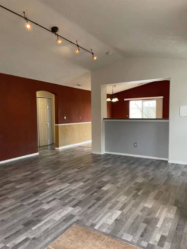 Main picture of 9411 Mogollon Dr NW