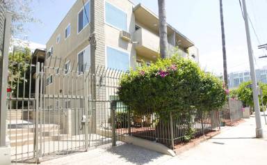 Main picture of 7125 Hawthorn Ave