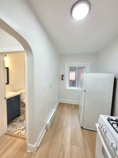 Main picture of 8302 Lake Ave