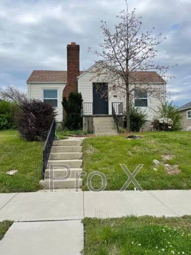 Main picture of 2915 S Pearl Ave