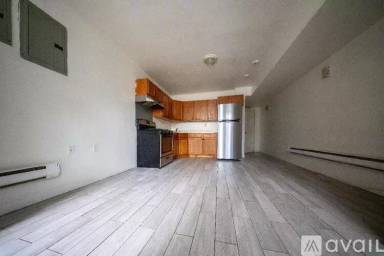 Main picture of 69A Arlington Ave