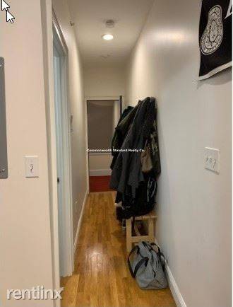 Main picture of 90 West Cedar St