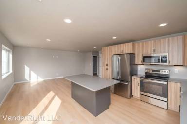 Main picture of 535 Bunyan Dr