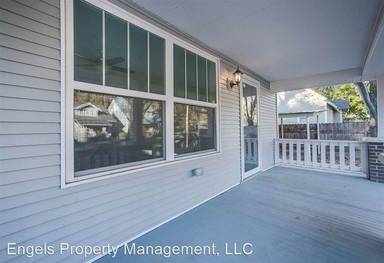 Main picture of 521 W 4th Ave