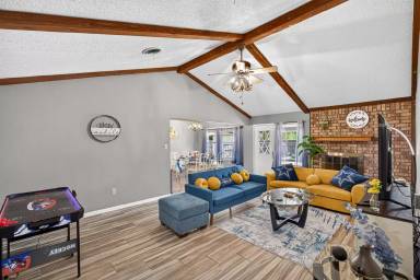 Main picture of 2317 Kerry Ln